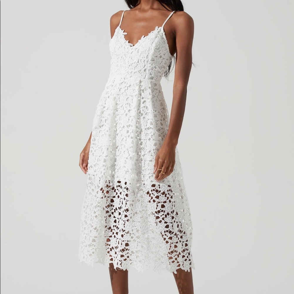 ASTR THE LABEL - LACE A LINE MIDI DRESS